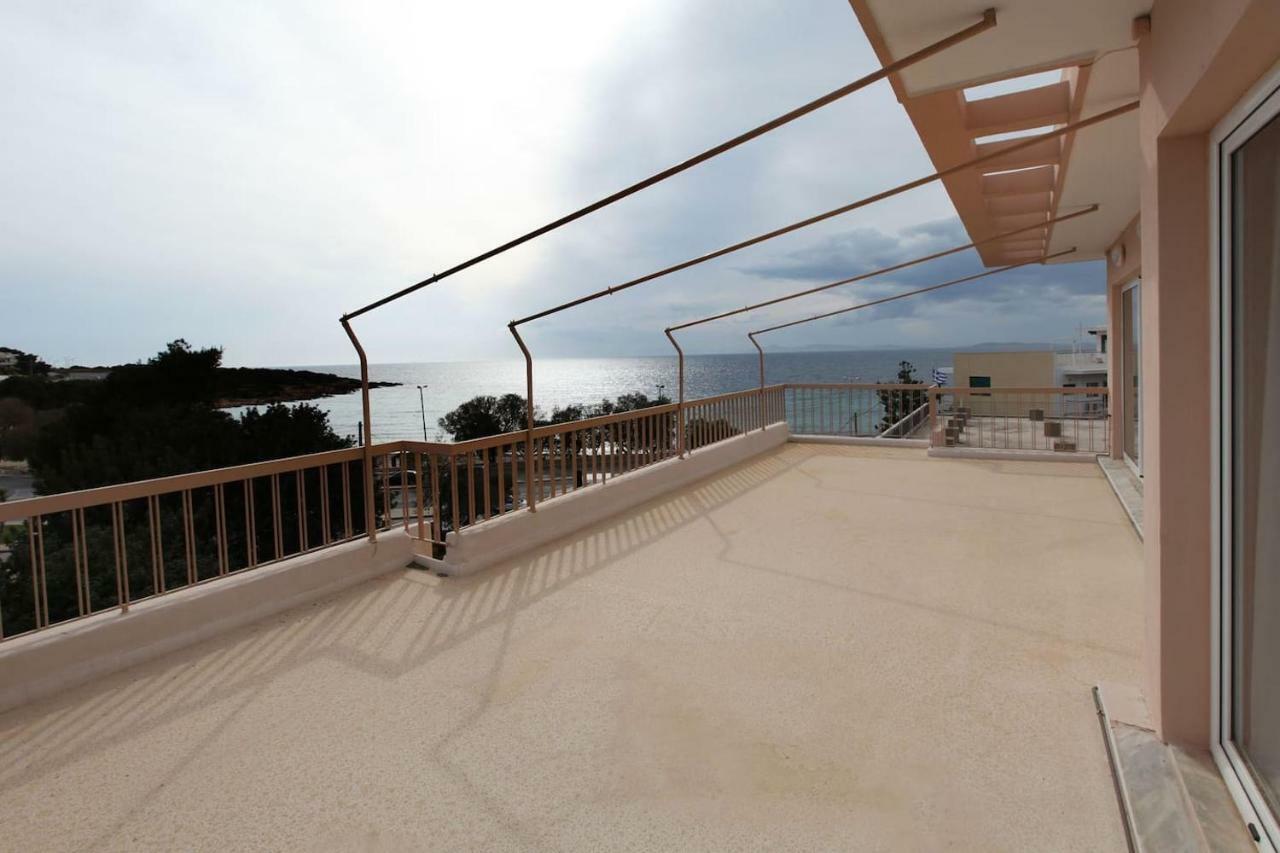 Seaside Renovated Top Floor Apartment Saronida Exterior foto