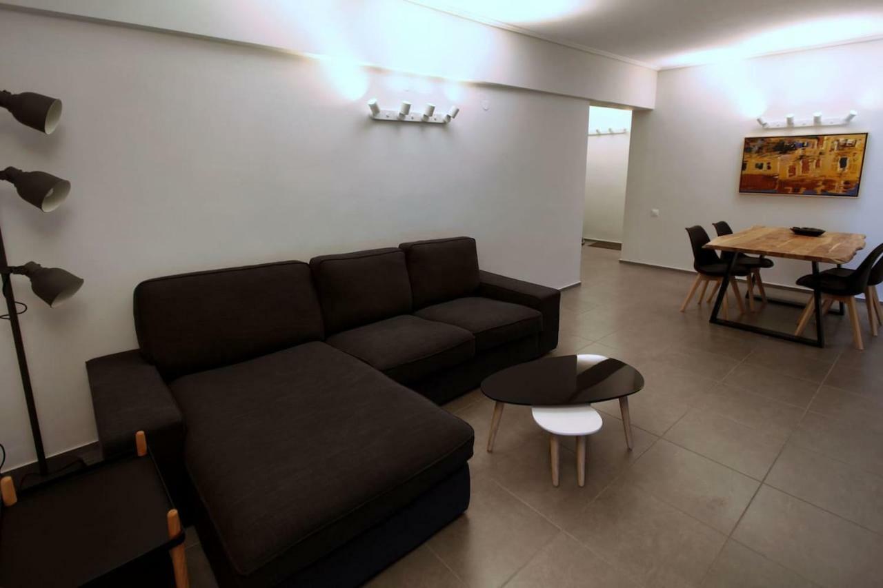 Seaside Renovated Top Floor Apartment Saronida Exterior foto