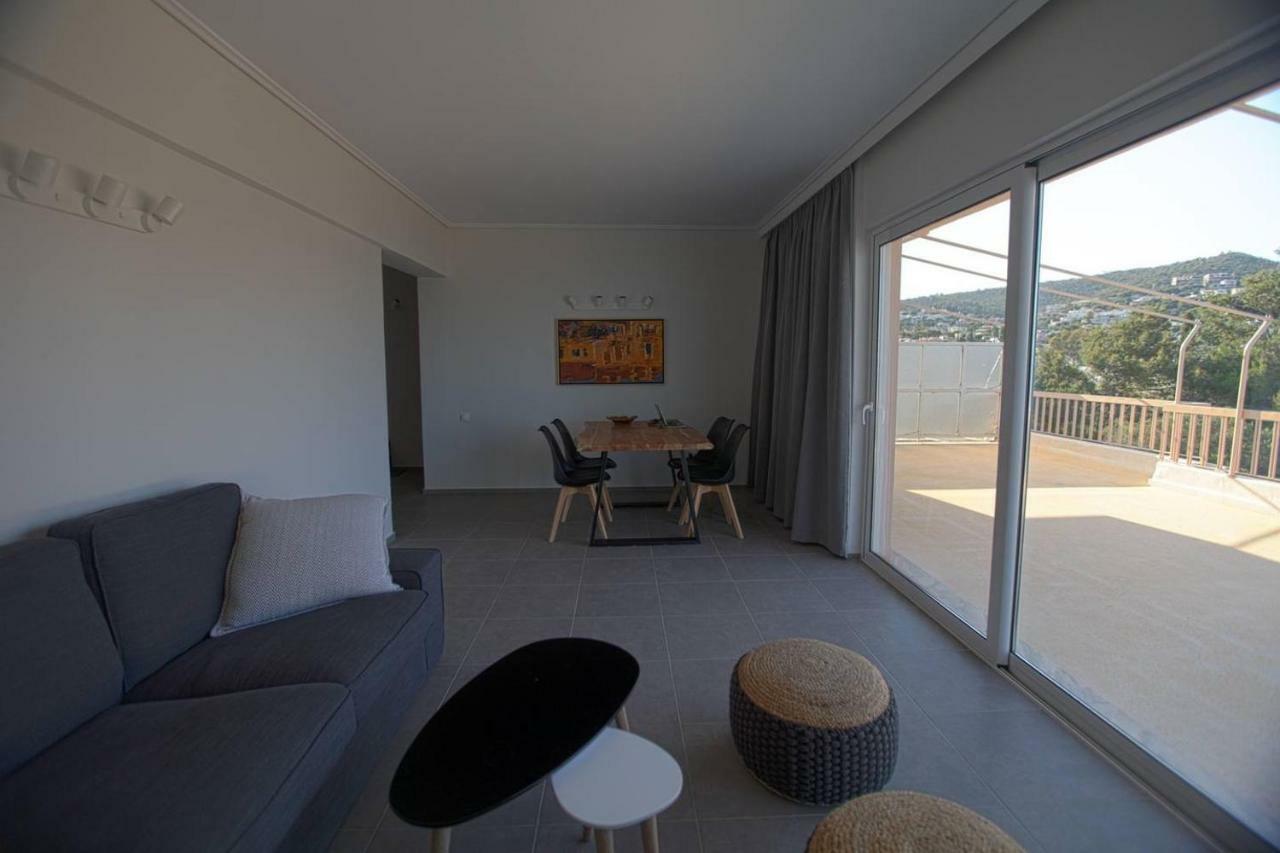 Seaside Renovated Top Floor Apartment Saronida Exterior foto